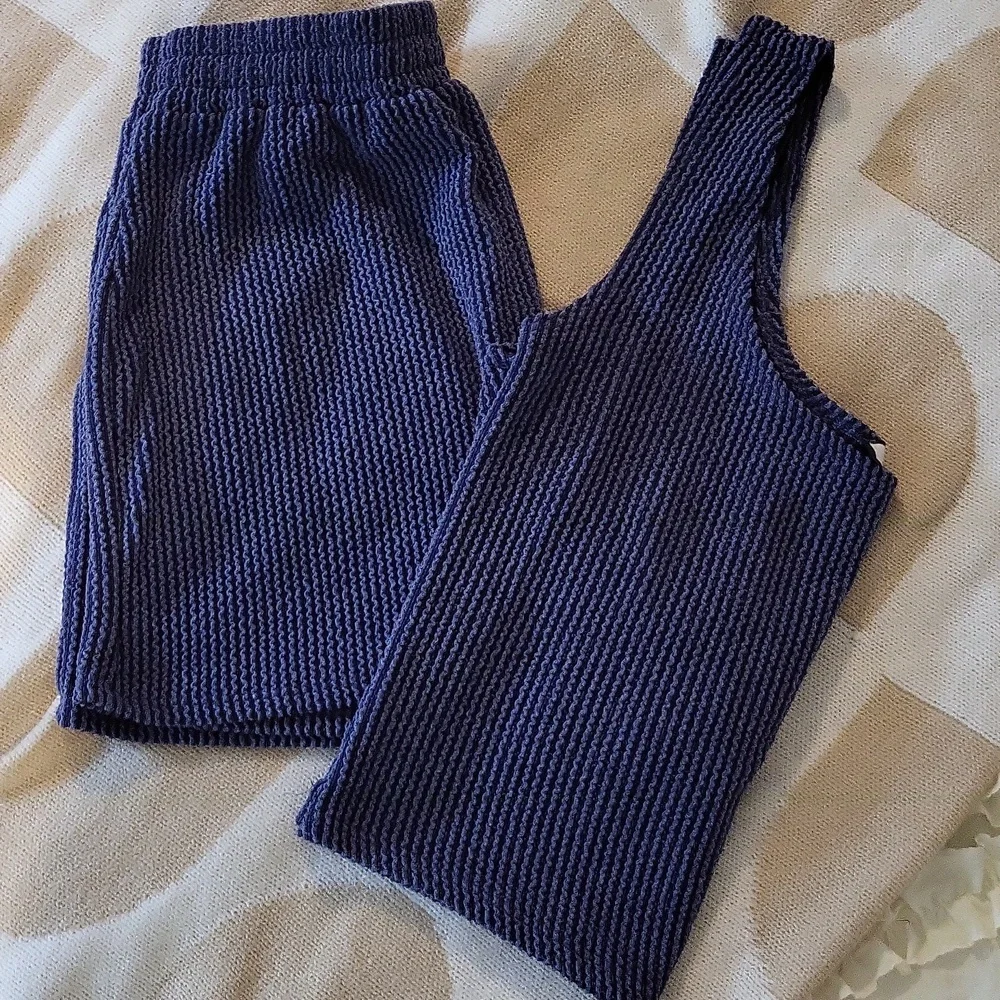 Super Cute Blue Ribbed Short & Tank Matching Set - Picture 2 of 4